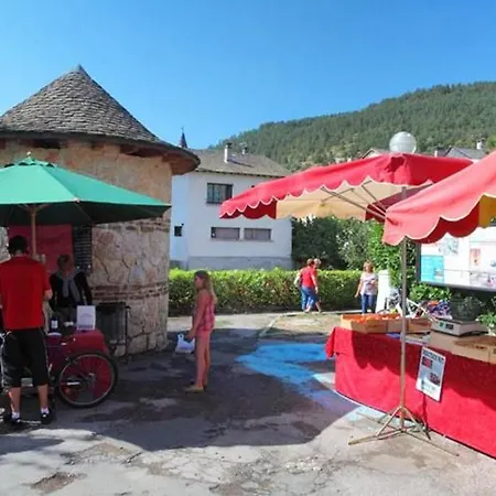 Campingplatz Mobil Avec Terrasse Et Cuisine Equipee A - Api-1-52-181 Meyrueis